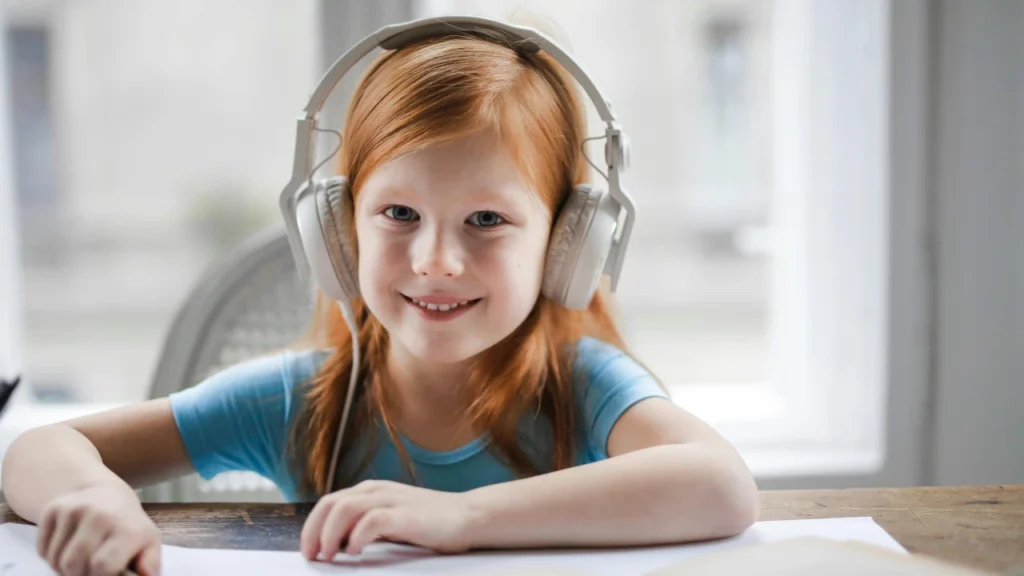 Melatih Listening dengan Lagu =